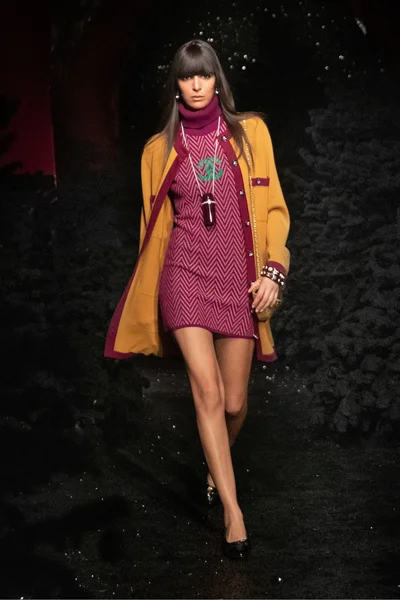 Look 44